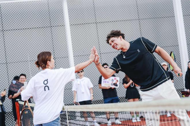 技体育中 技体育中