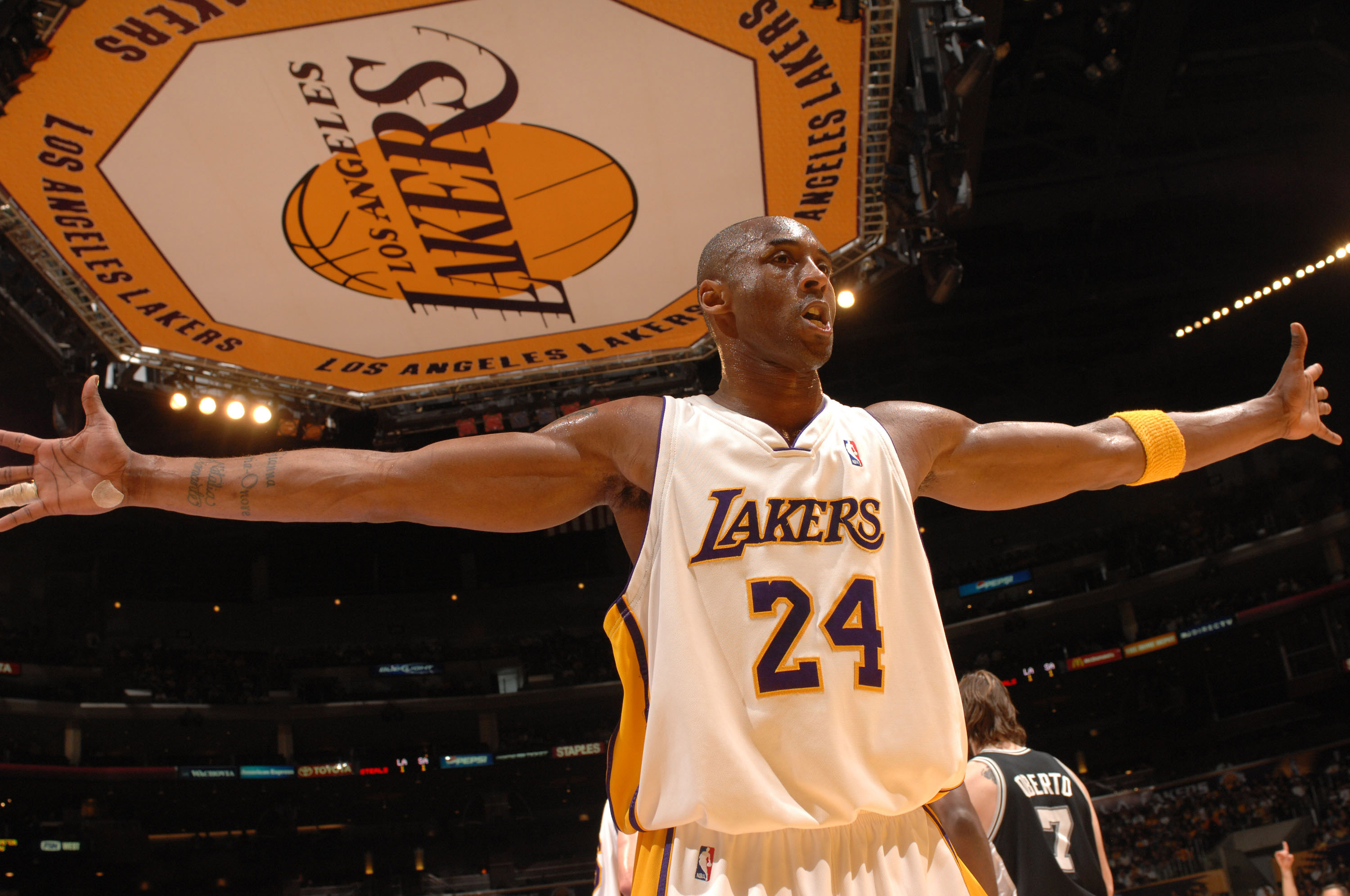 频以出色的 频以出色的