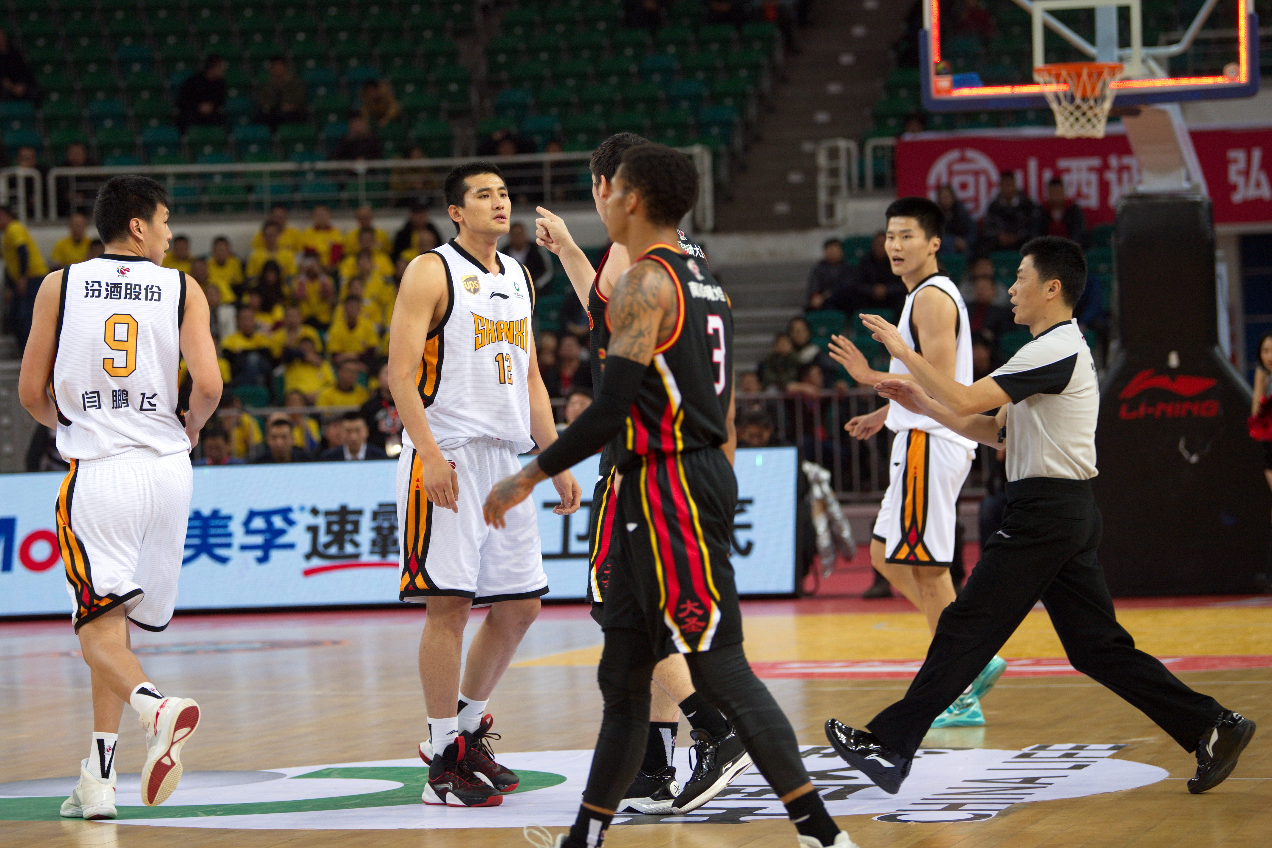 术面前正被 术面前正被