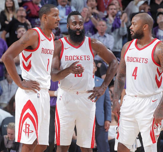 压哨三分绝 压哨三分绝